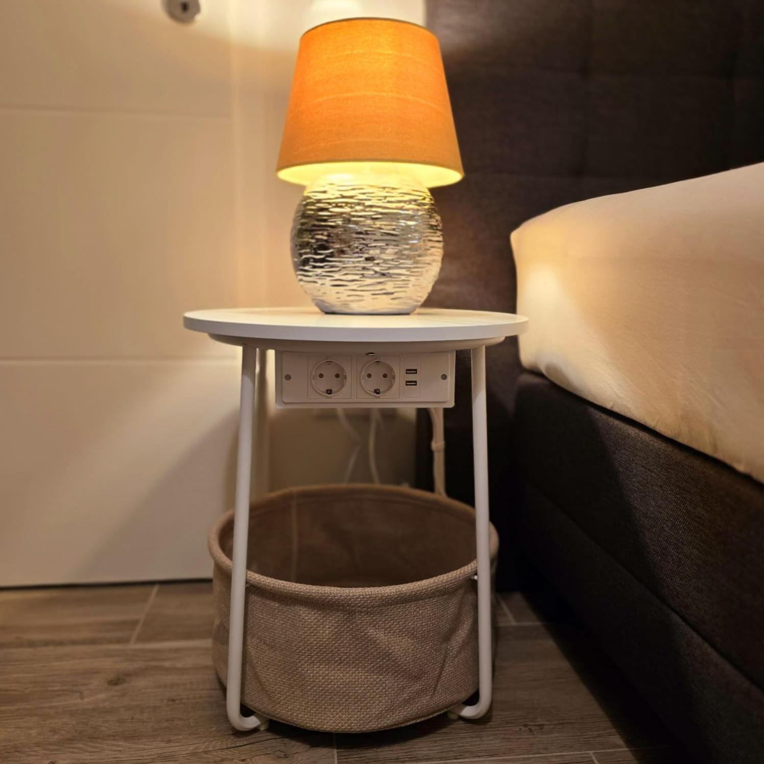 - Klimaanlage Whirpool Panoramafenster 5 Personen Kulturdenkmal Apartment