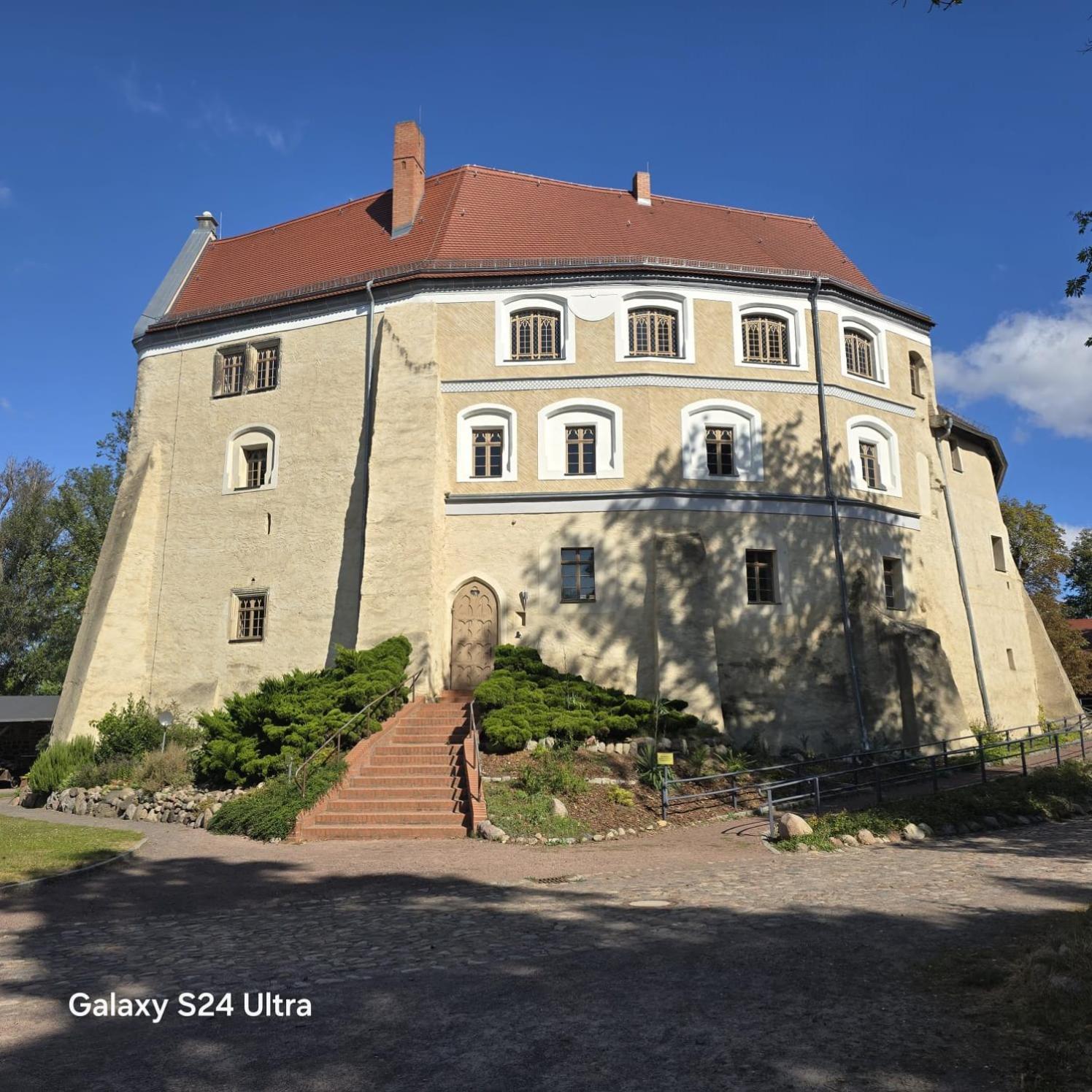 Apartment - Klimaanlage Whirpool Panoramafenster 5 Personen Kulturdenkmal Dessau-Rosslau